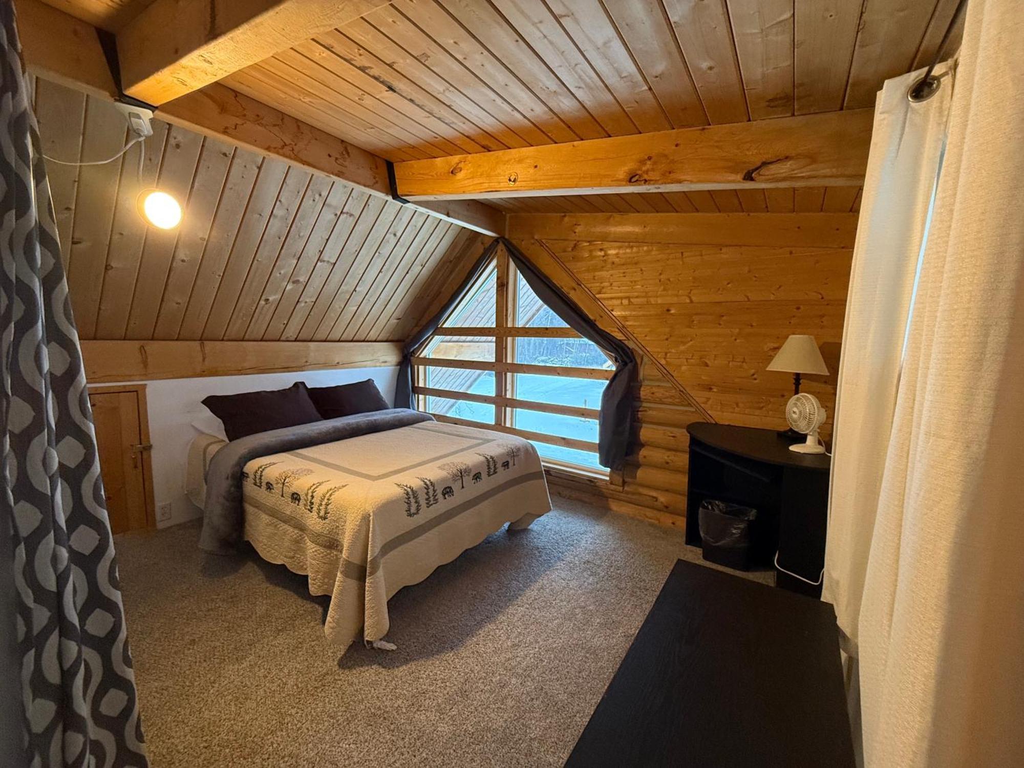 Talkeetna Log Cabin With Hot Tub Unit 1 Exterior foto